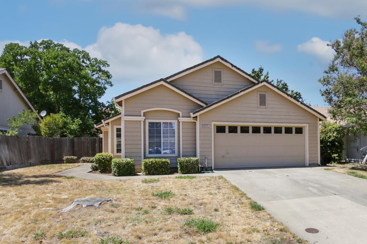 Detail Gallery Image 1 of 1 For 8435 Dartford Dr, Sacramento,  CA 95823 - 3 Beds | 2 Baths