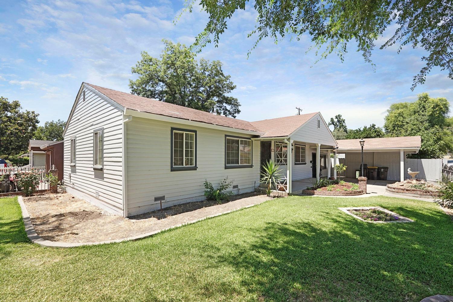 Detail Gallery Image 5 of 38 For 1409 Wilshire Ave, Stockton,  CA 95203 - 3 Beds | 1/1 Baths