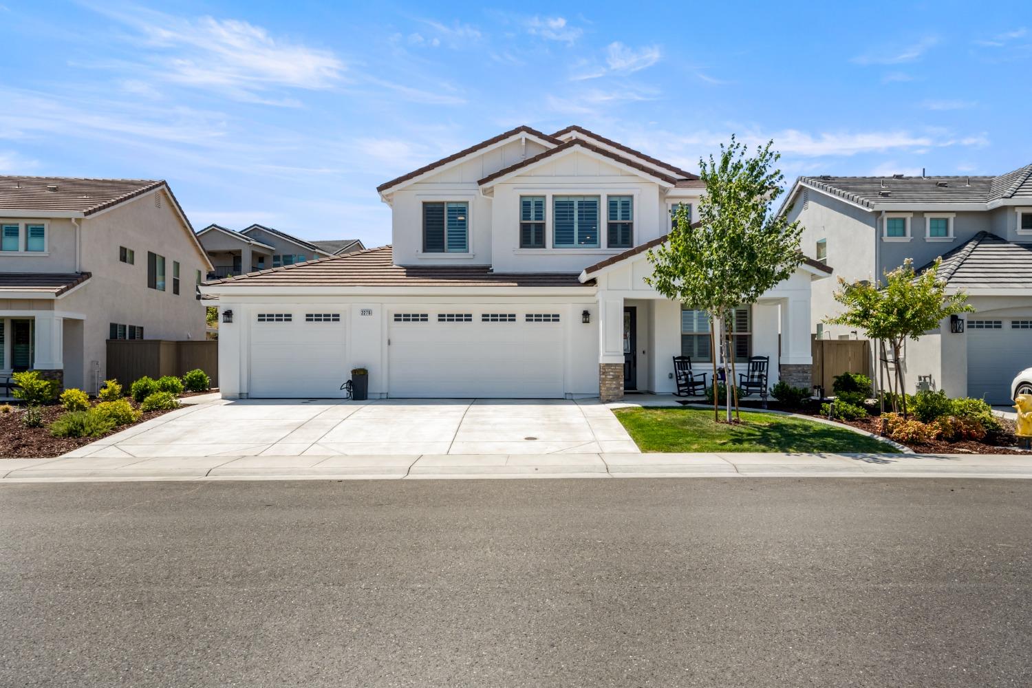 Detail Gallery Image 1 of 64 For 2276 Ranch View Dr, Rocklin,  CA 95765 - 5 Beds | 5 Baths