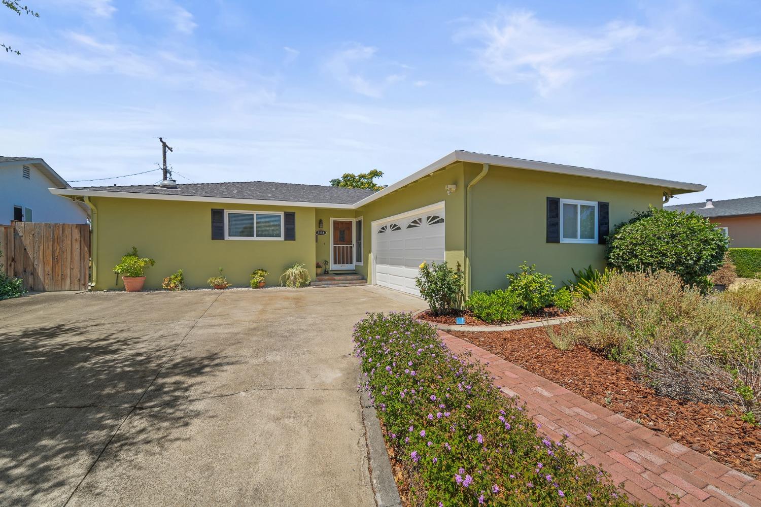 Detail Gallery Image 1 of 1 For 2881 Lexford Ave, San Jose,  CA 95124 - 3 Beds | 2 Baths