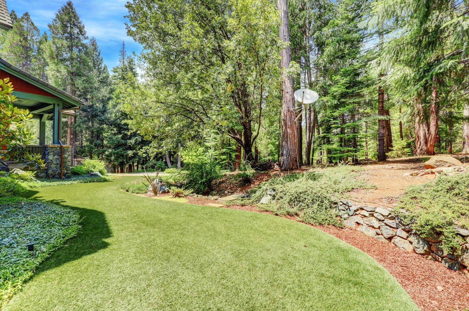 Detail Gallery Image 62 of 97 For 13558 Greenstone Ct, Nevada City,  CA 95959 - 4 Beds | 3/3 Baths