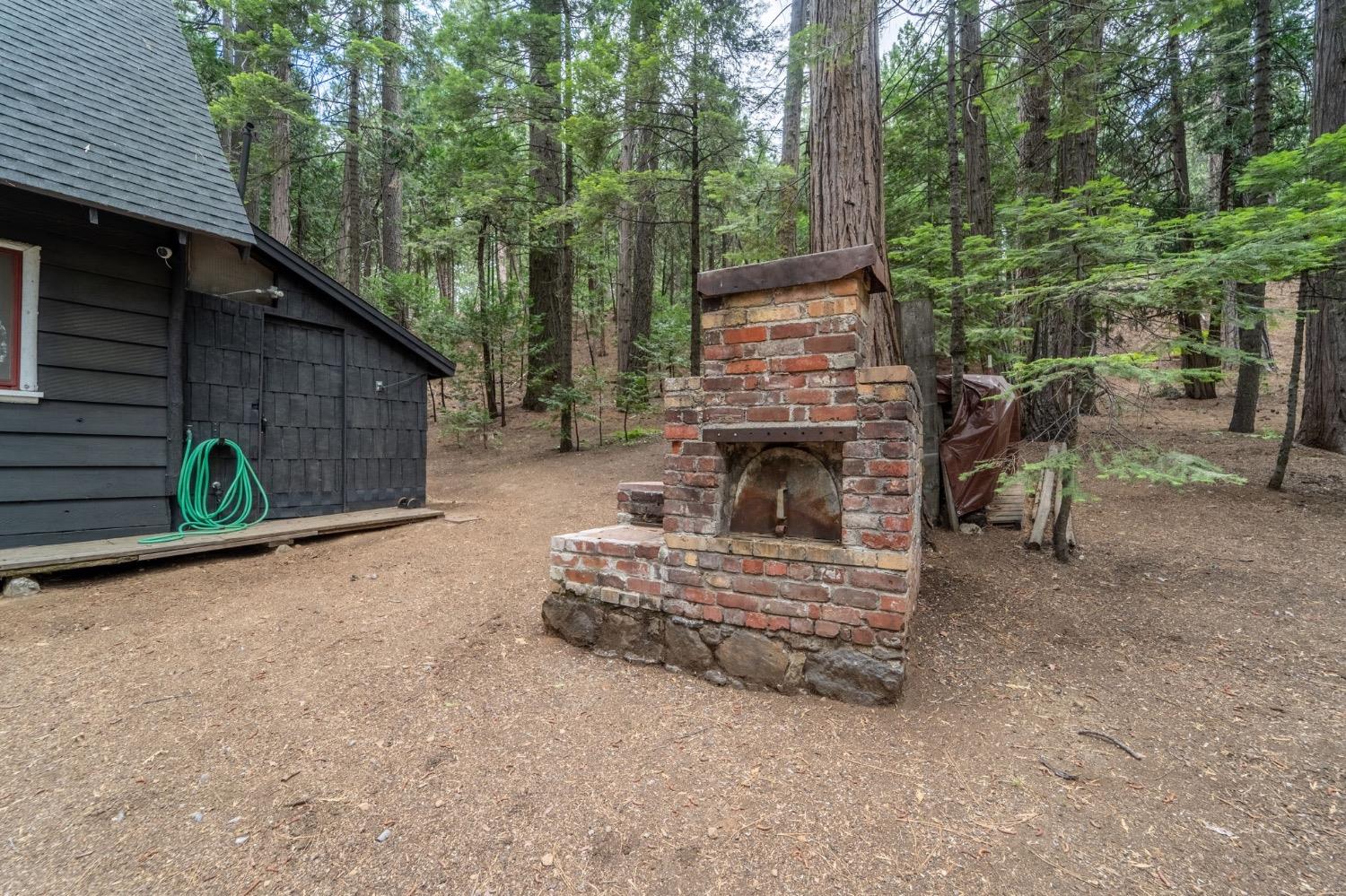 Ellmaro, Long Barn, California image 10