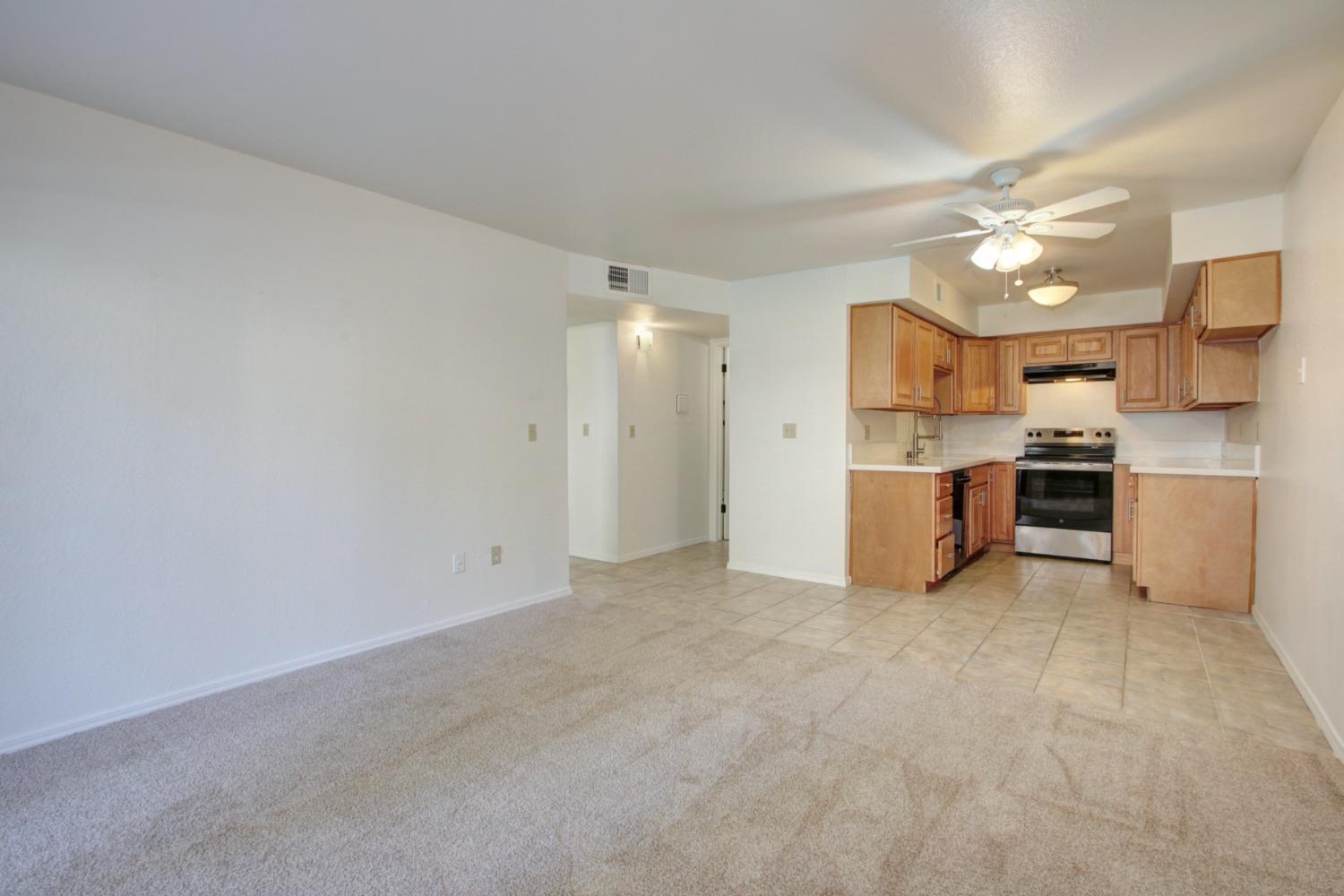 Photo #7: 224079390 Listing 