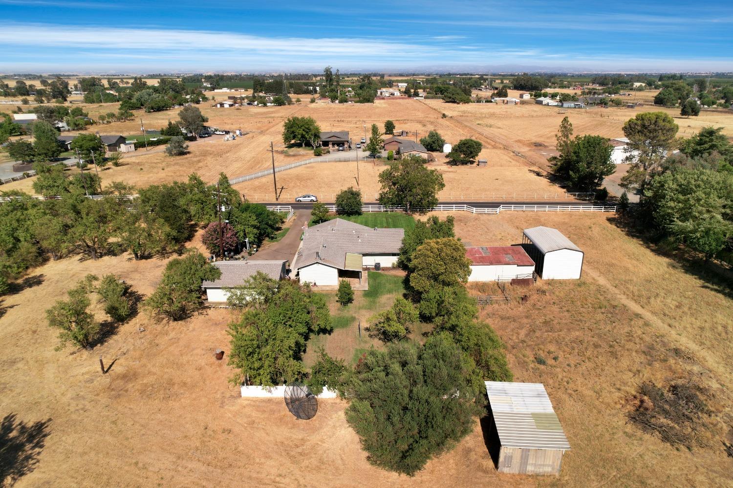 Detail Gallery Image 34 of 56 For 25055 N Watkinson Rd, Acampo,  CA 95220 - 3 Beds | 1/1 Baths