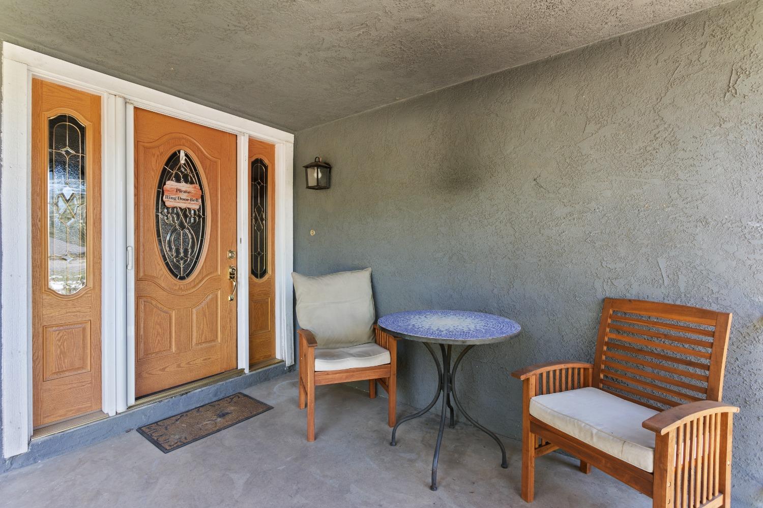 Detail Gallery Image 6 of 32 For 988 King John Way, El Dorado Hills,  CA 95762 - 4 Beds | 2 Baths