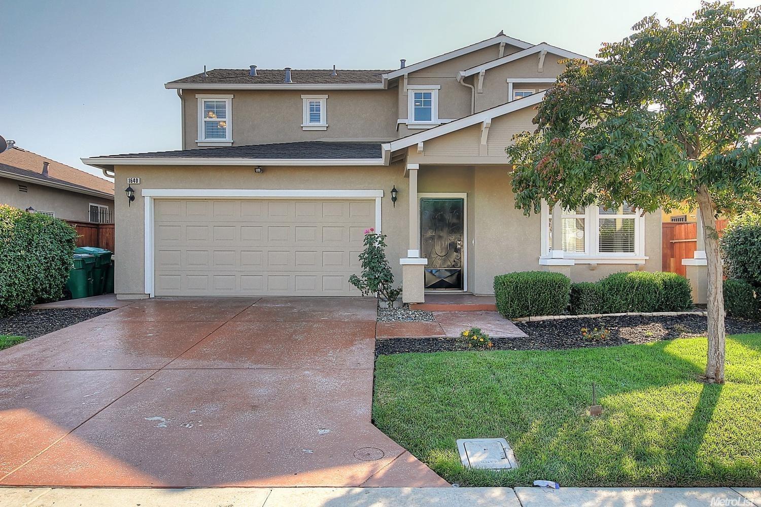 Detail Gallery Image 1 of 6 For 1640 E 13th St, Stockton,  CA 95206 - 3 Beds | 2/1 Baths