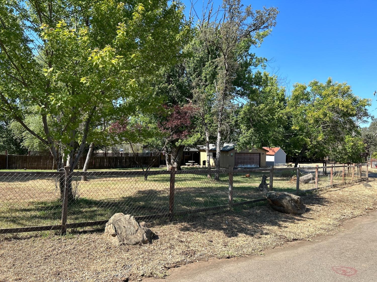 Detail Gallery Image 11 of 28 For 5798 Valhalla Way, Browns Valley,  CA 95918 - 2 Beds | 2 Baths