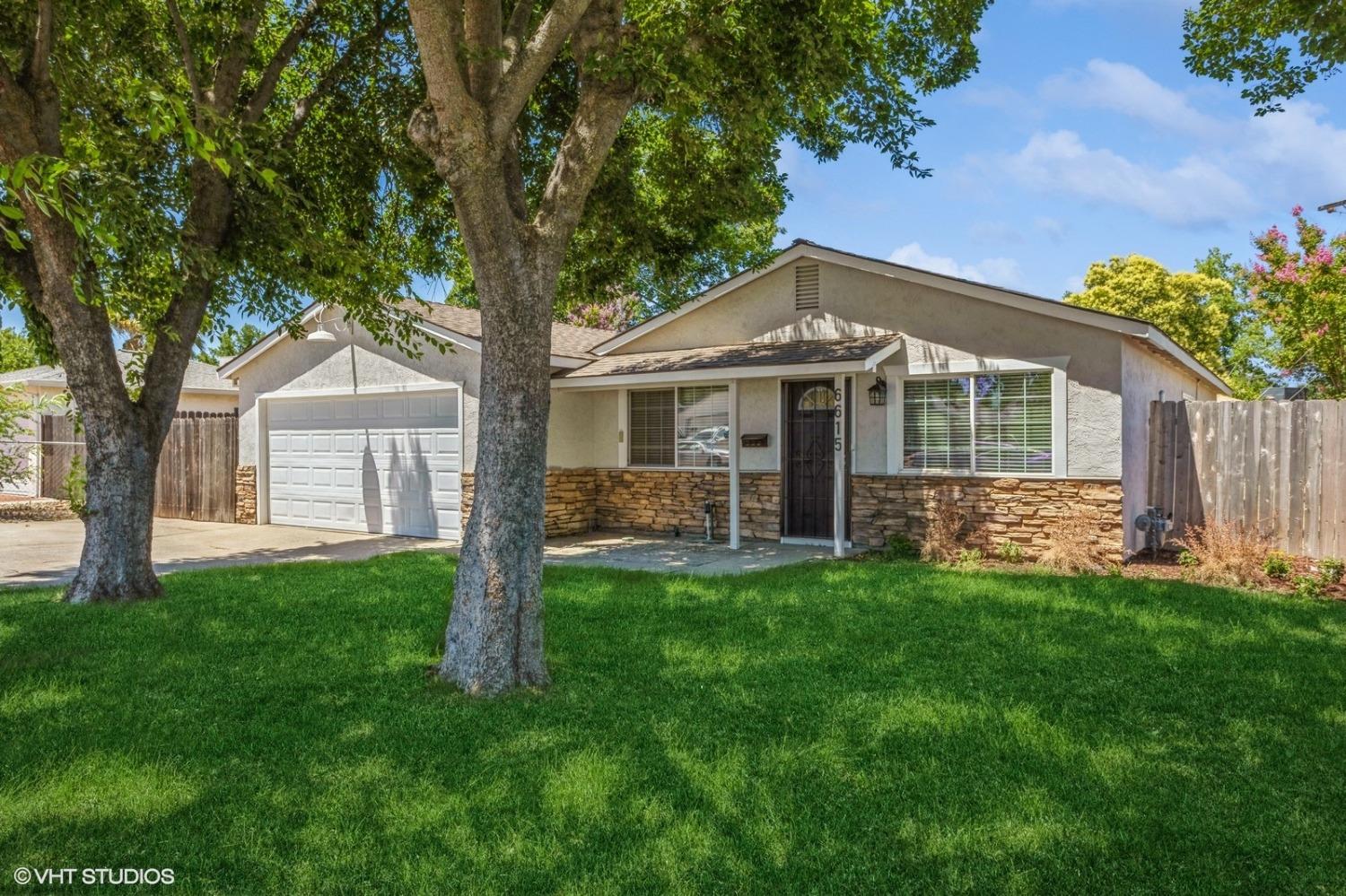 Detail Gallery Image 1 of 1 For 6615 Outlook Dr, Citrus Heights,  CA 95621 - 3 Beds | 2 Baths