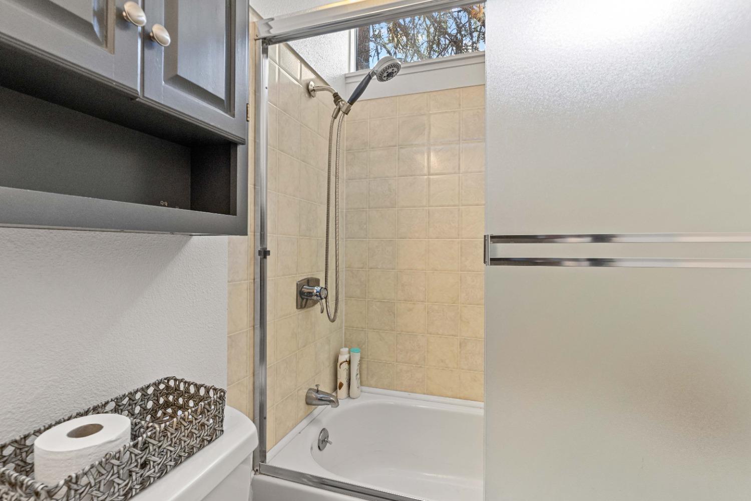 Detail Gallery Image 17 of 36 For 12735 Mount Jefferson St, Groveland,  CA 95321 - 3 Beds | 2 Baths