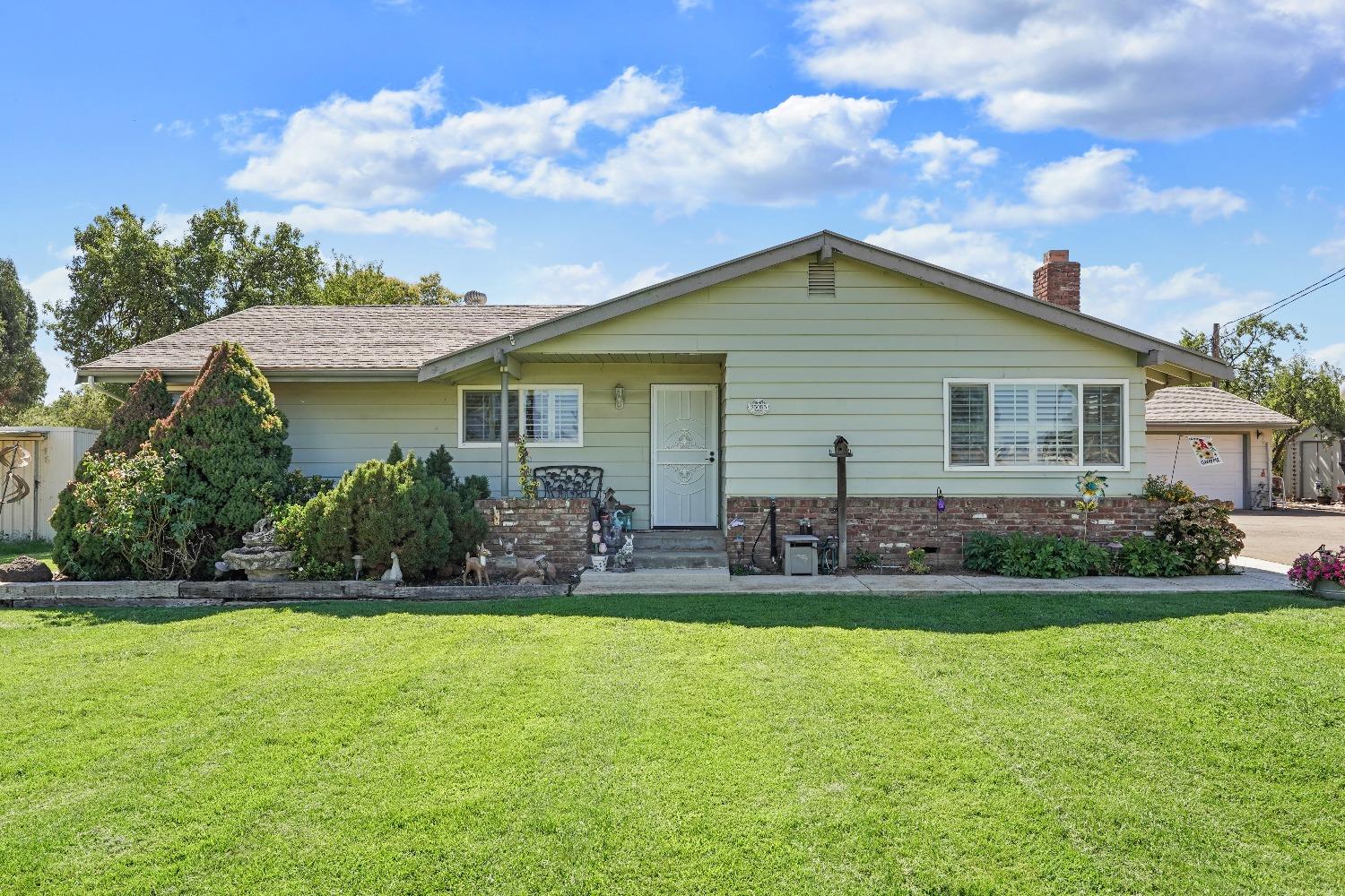 Detail Gallery Image 4 of 56 For 25055 N Watkinson Rd, Acampo,  CA 95220 - 3 Beds | 1/1 Baths