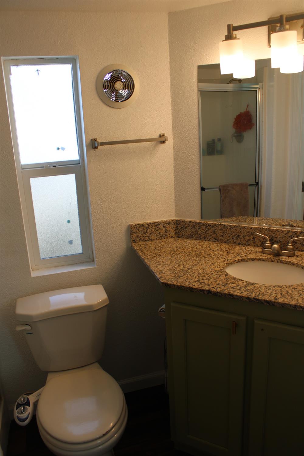 Detail Gallery Image 13 of 36 For 3330 Auburn Blvd 7, Sacramento,  CA 95821 - 1 Beds | 1 Baths