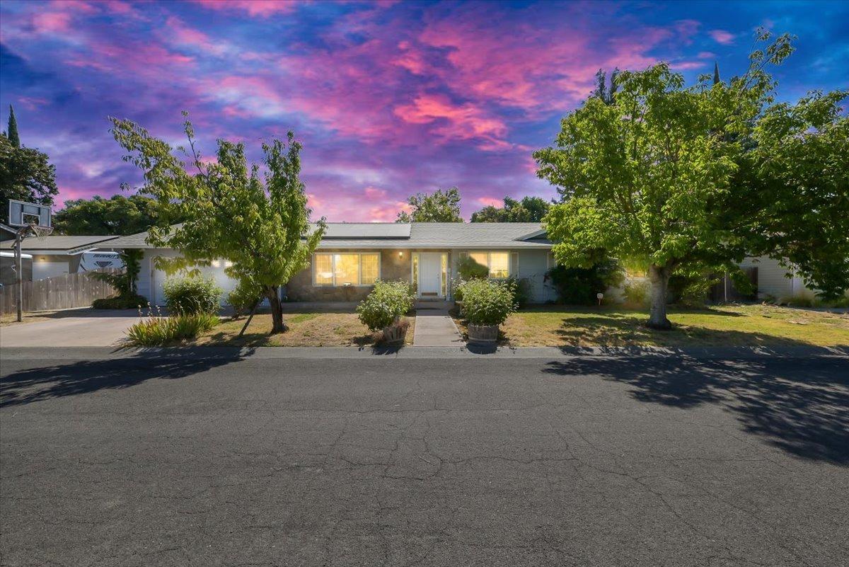 Detail Gallery Image 1 of 1 For 470 Camino Cortez, Yuba City,  CA 95993 - 4 Beds | 2 Baths