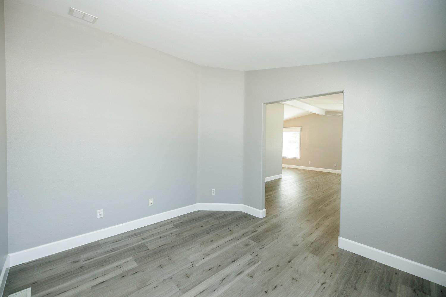 Detail Gallery Image 15 of 58 For 1581 Duke Dr #55,  Livingston,  CA 95334 - 2 Beds | 2 Baths