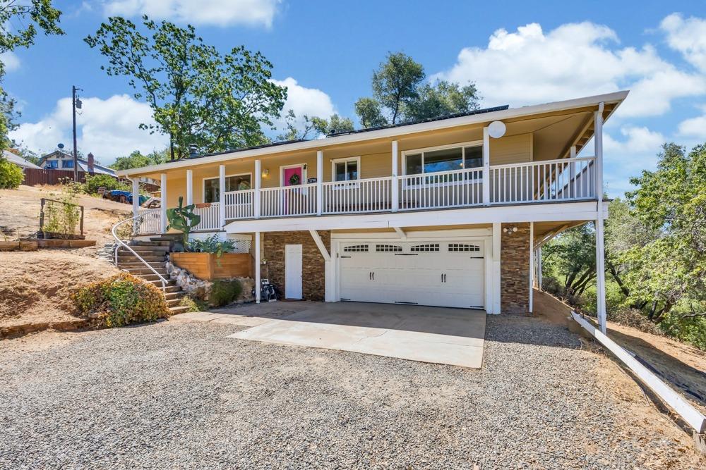 Detail Gallery Image 3 of 48 For 5798 Hollyberry Ln, Placerville,  CA 95667 - 3 Beds | 2 Baths