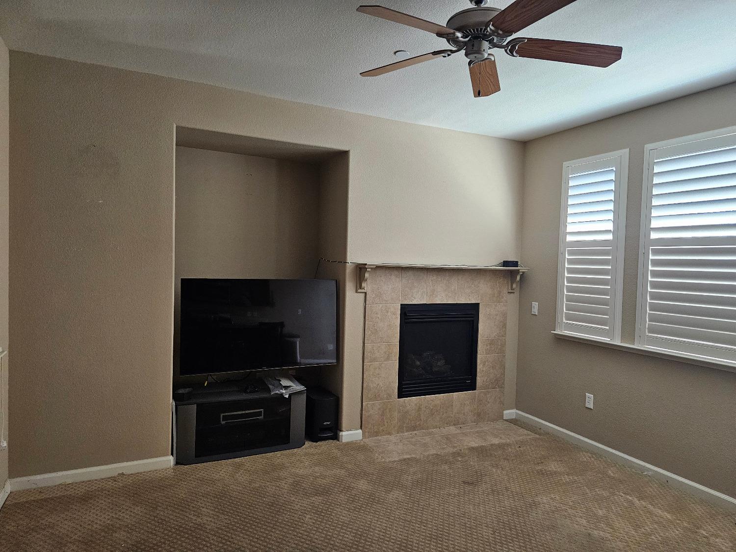 Photo #10: 224079672 Listing 