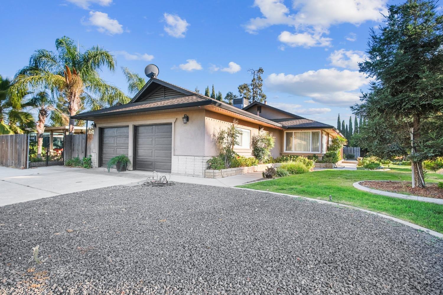 Detail Gallery Image 2 of 16 For 17790 S Austin, Manteca,  CA 95336 - 3 Beds | 2 Baths