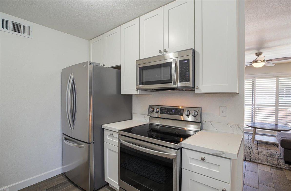 Detail Gallery Image 15 of 29 For 3702 W Benjamin Holt Dr #3,  Stockton,  CA 95219 - 1 Beds | 1 Baths