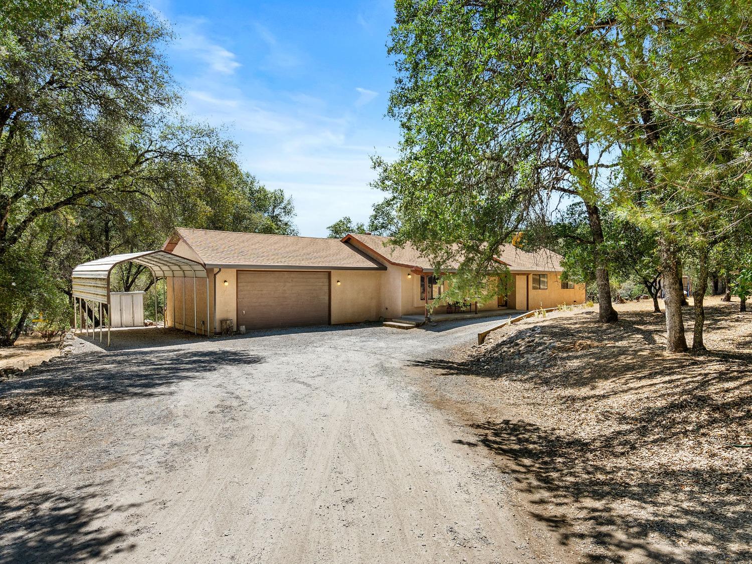 Detail Gallery Image 1 of 1 For 4930 Tullis Mine Rd, Diamond Springs,  CA 95619 - 3 Beds | 2 Baths