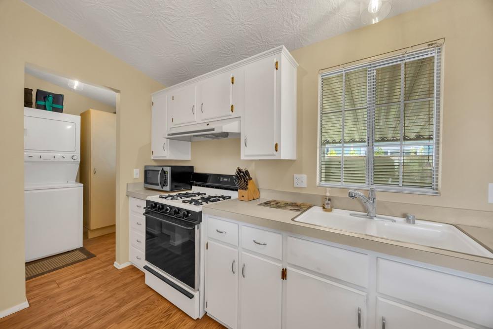 Detail Gallery Image 9 of 38 For 5505 S Grove St 113, Rocklin,  CA 95677 - 3 Beds | 2 Baths