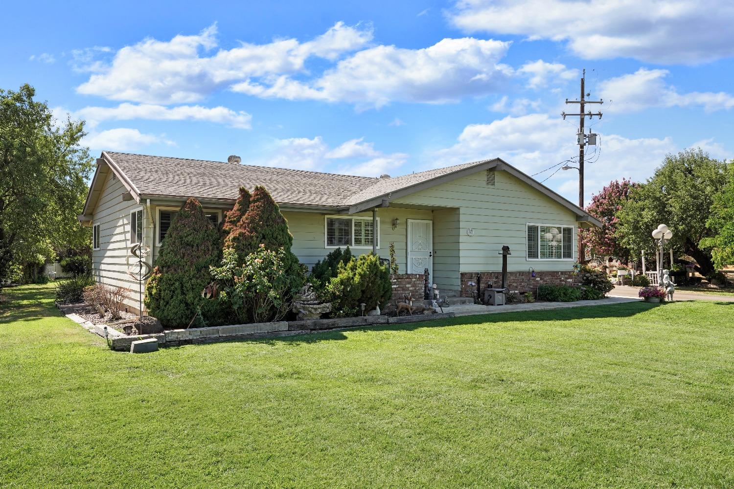 Detail Gallery Image 5 of 56 For 25055 N Watkinson Rd, Acampo,  CA 95220 - 3 Beds | 1/1 Baths