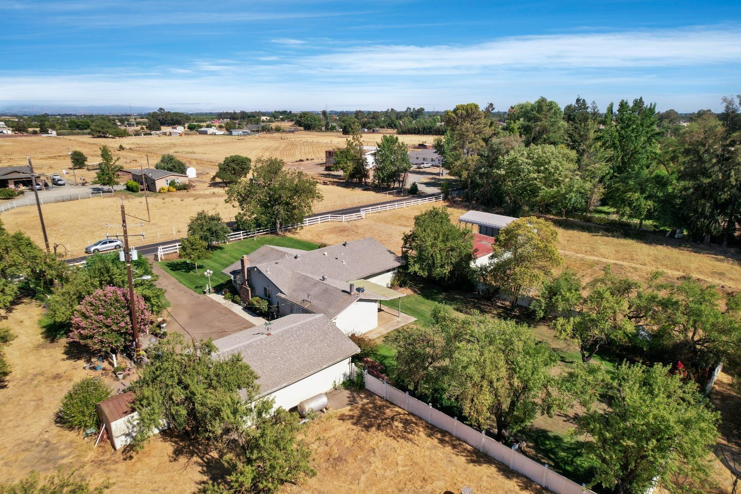 Detail Gallery Image 36 of 56 For 25055 N Watkinson Rd, Acampo,  CA 95220 - 3 Beds | 1/1 Baths