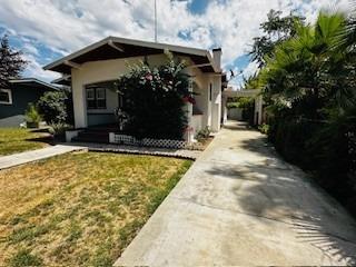 Detail Gallery Image 3 of 28 For 126 N Minaret Ave, Turlock,  CA 95380 - 2 Beds | 1 Baths