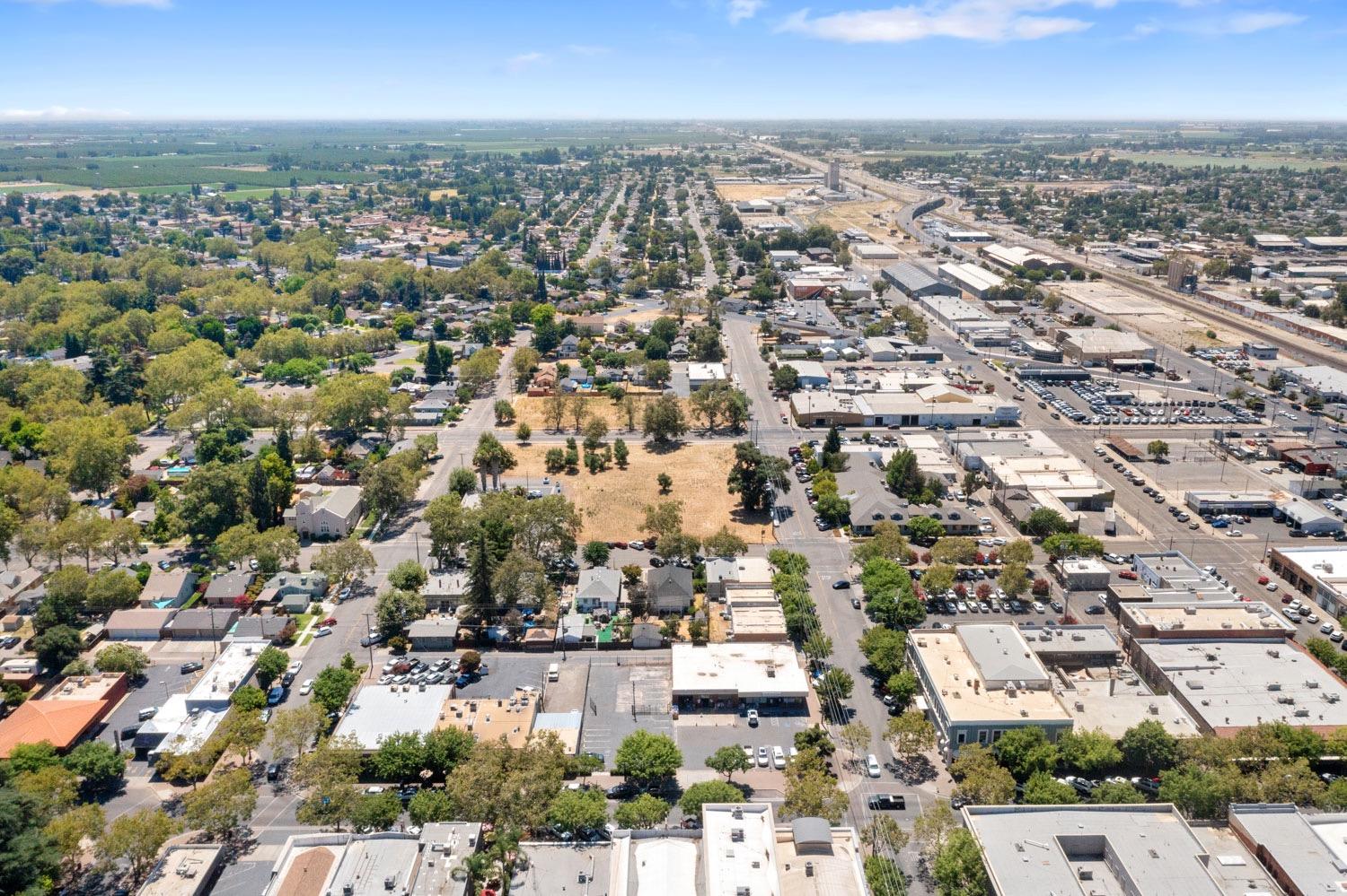 Detail Gallery Image 39 of 45 For 411 Crane Ave, Turlock,  CA 95380 - 3 Beds | 2 Baths