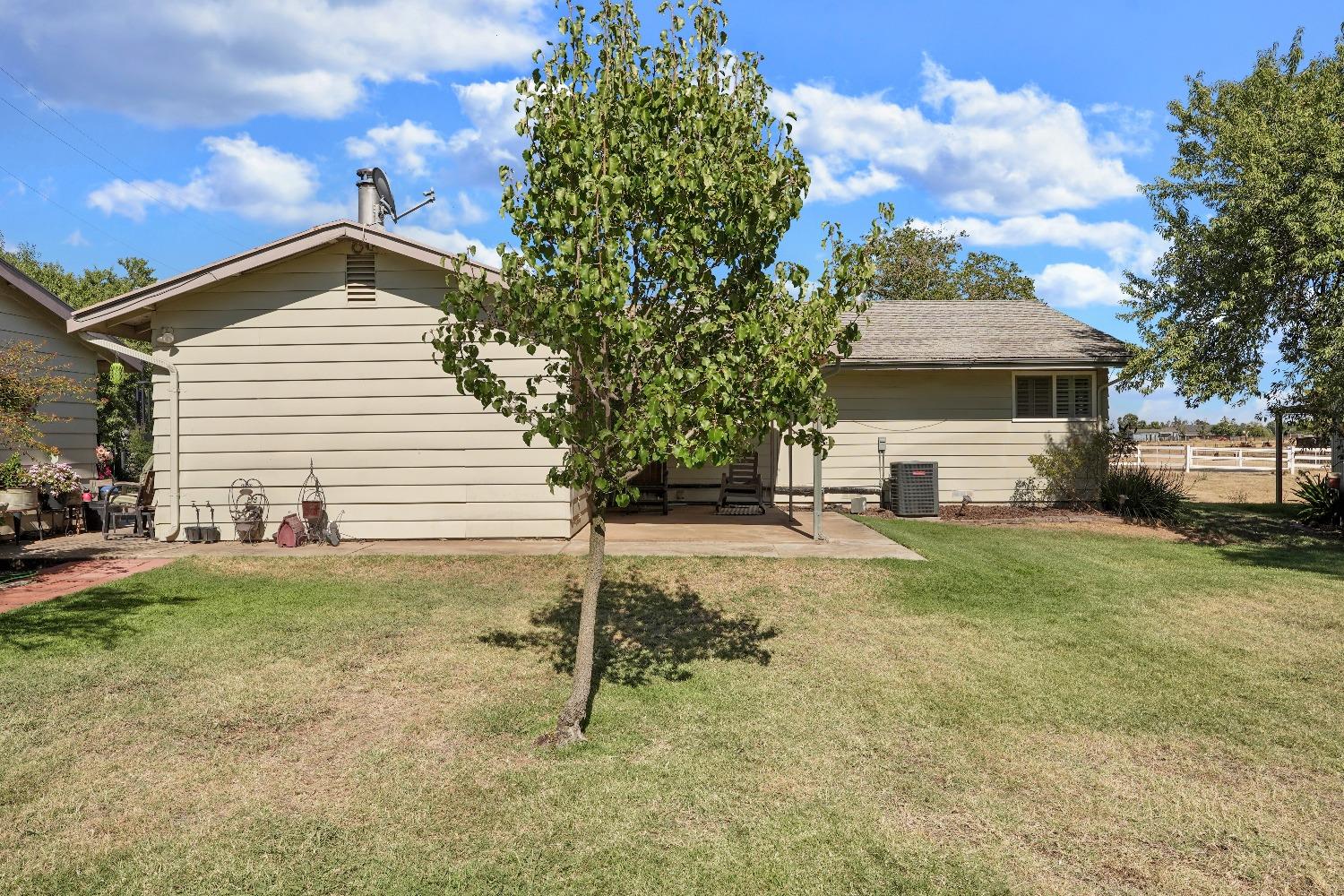 Detail Gallery Image 48 of 56 For 25055 N Watkinson Rd, Acampo,  CA 95220 - 3 Beds | 1/1 Baths