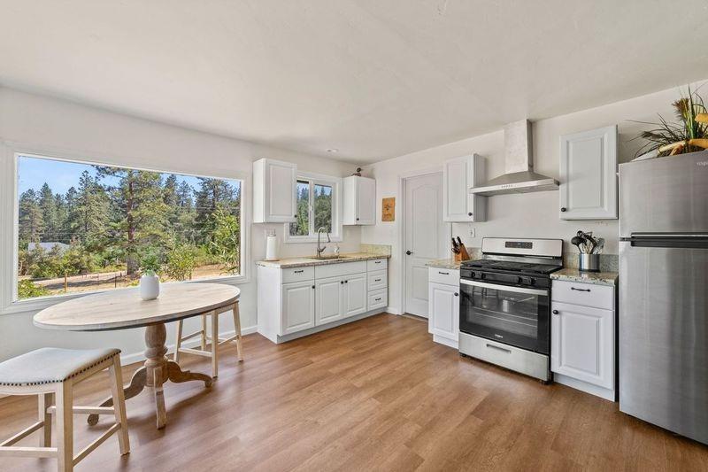 Wilson Road, Grass Valley, California image 36