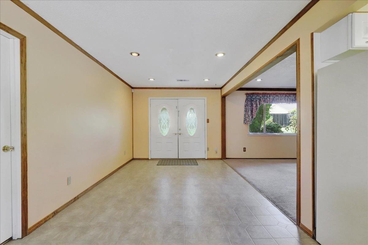 Riverview Drive, Auburn, California image 12