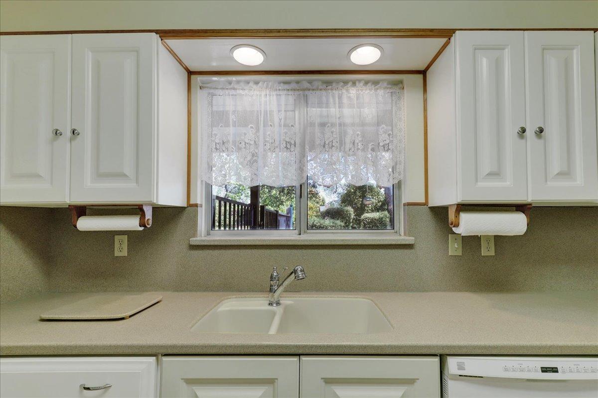 Riverview Drive, Auburn, California image 8