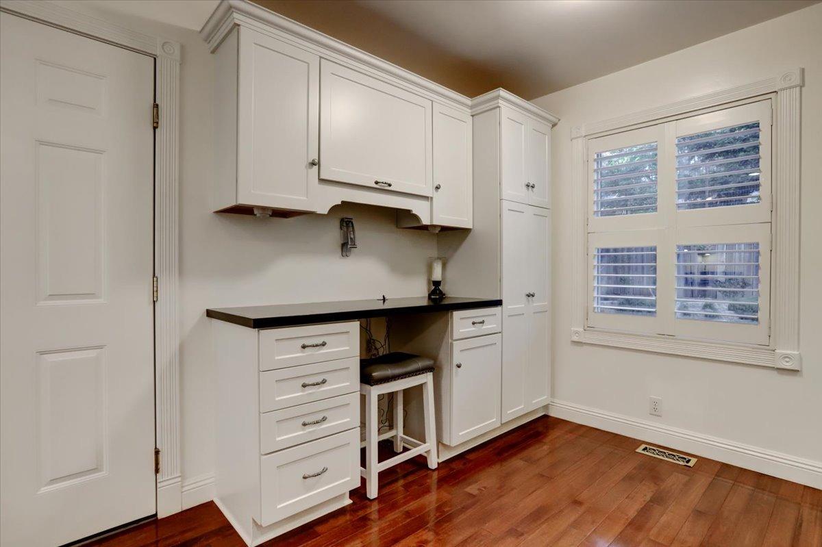 Detail Gallery Image 11 of 67 For 11174 Lower Circle Dr, Grass Valley,  CA 95949 - 3 Beds | 2/1 Baths