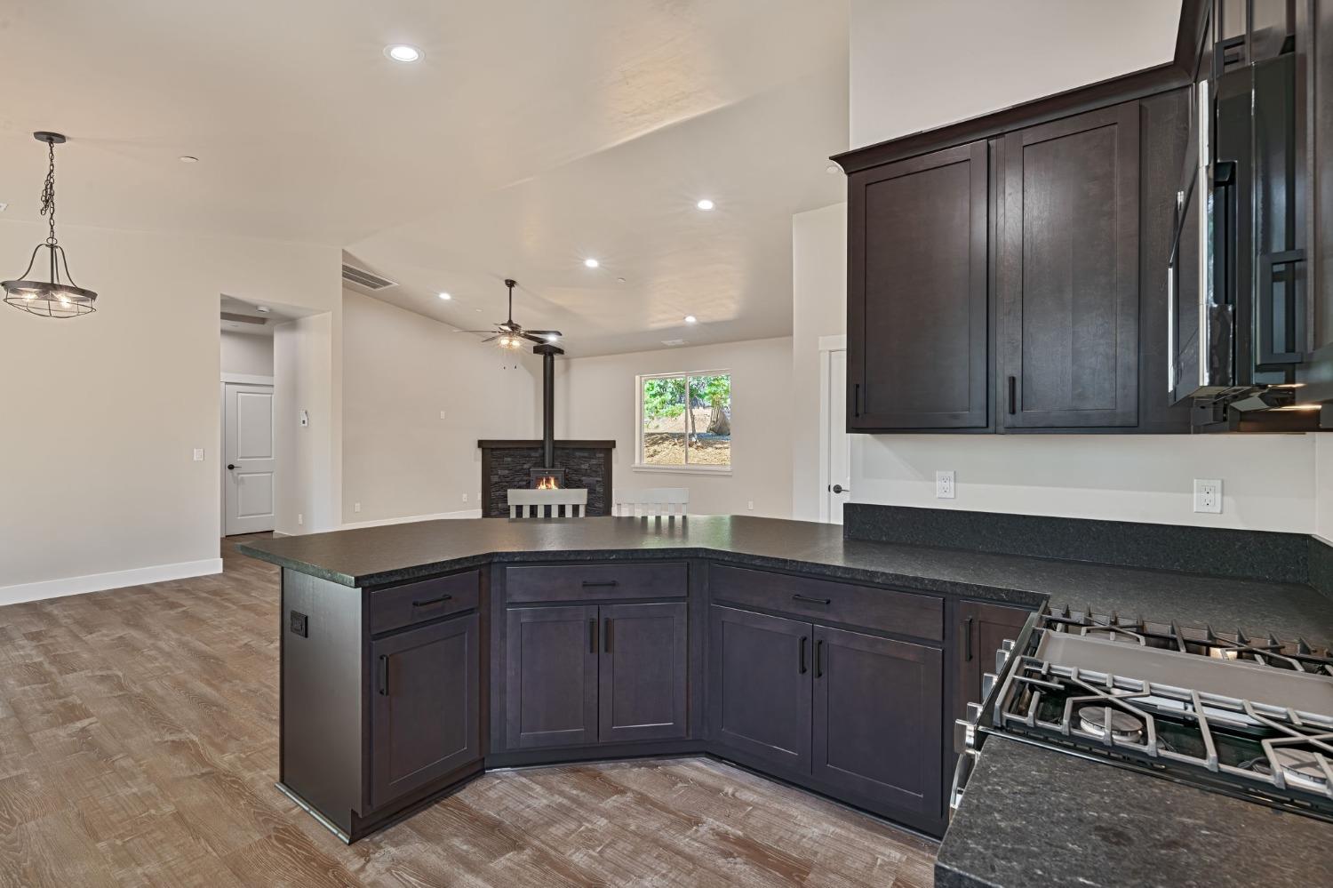 Detail Gallery Image 11 of 48 For 5480 Daisy Dr, Pollock Pines,  CA 95726 - 3 Beds | 2 Baths