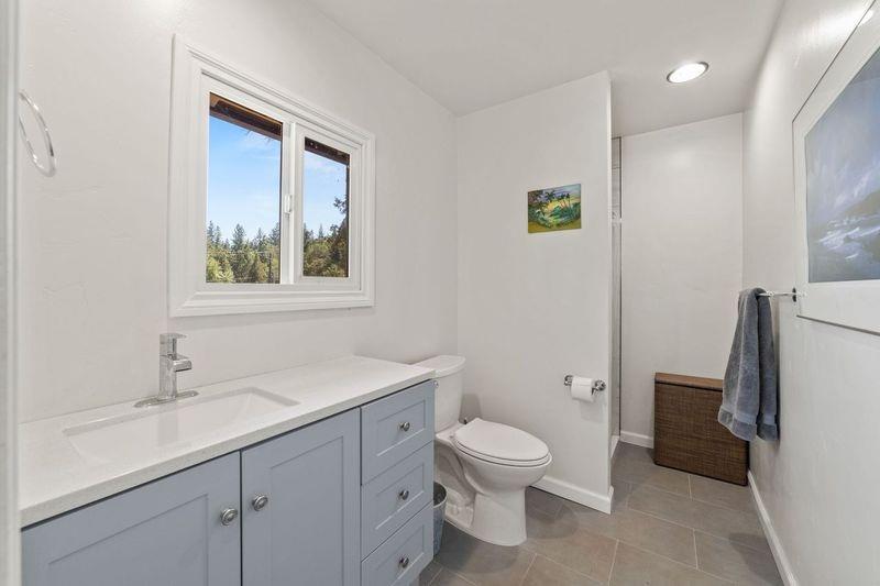 Wilson Road, Grass Valley, California image 40