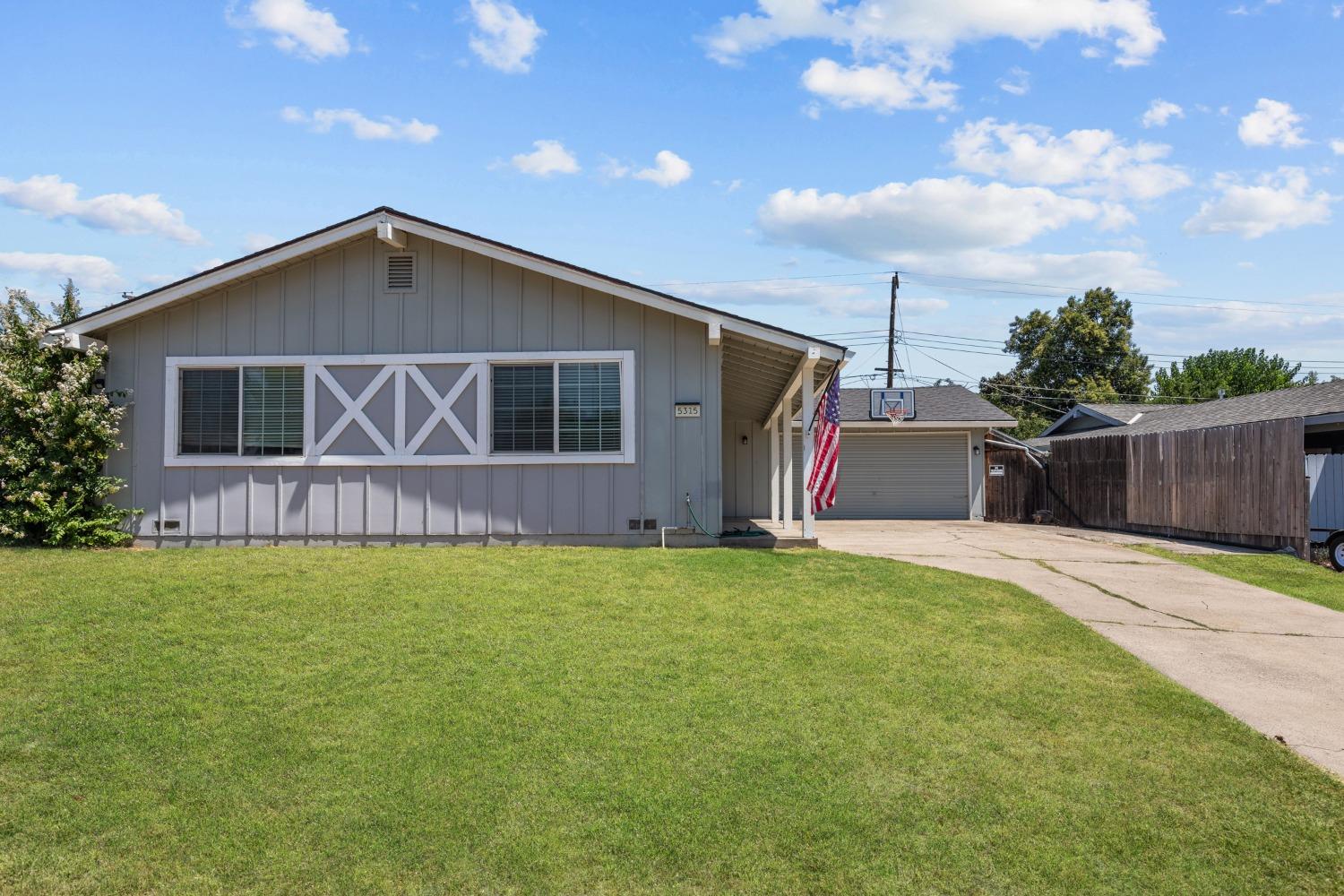 Detail Gallery Image 1 of 1 For 5315 Colusa Way, Sacramento,  CA 95841 - 4 Beds | 2 Baths