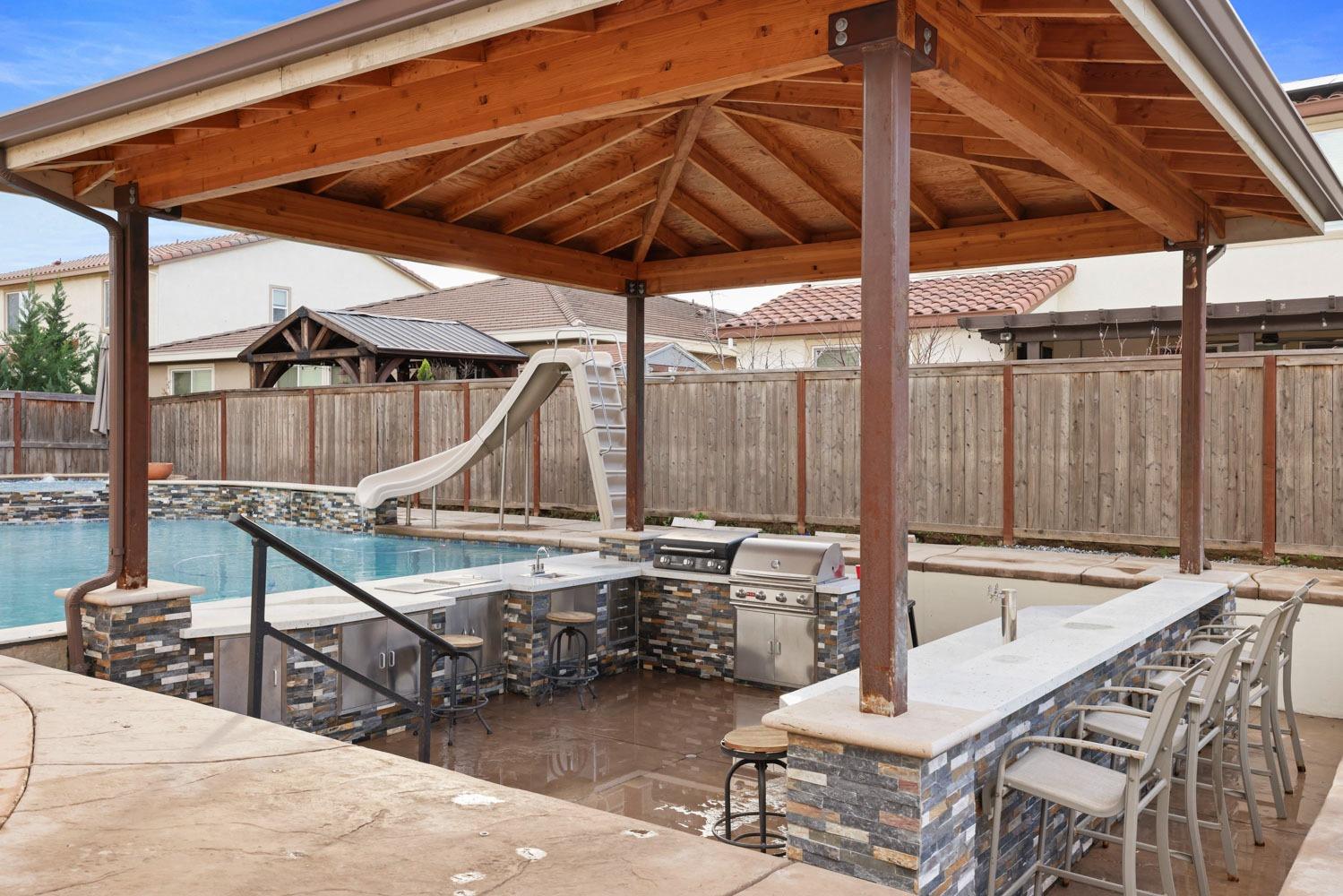 Detail Gallery Image 41 of 48 For 2061 Gunner Pl, Manteca,  CA 95337 - 4 Beds | 3/1 Baths