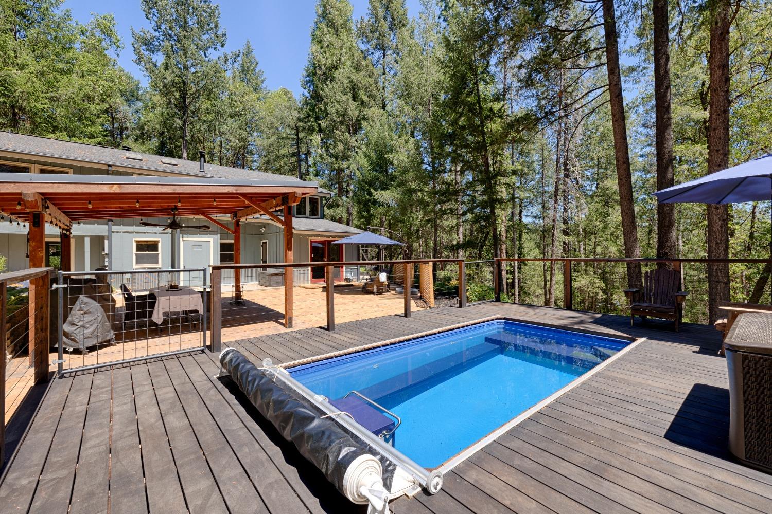 Rodriguez Court, Grass Valley, California image 9
