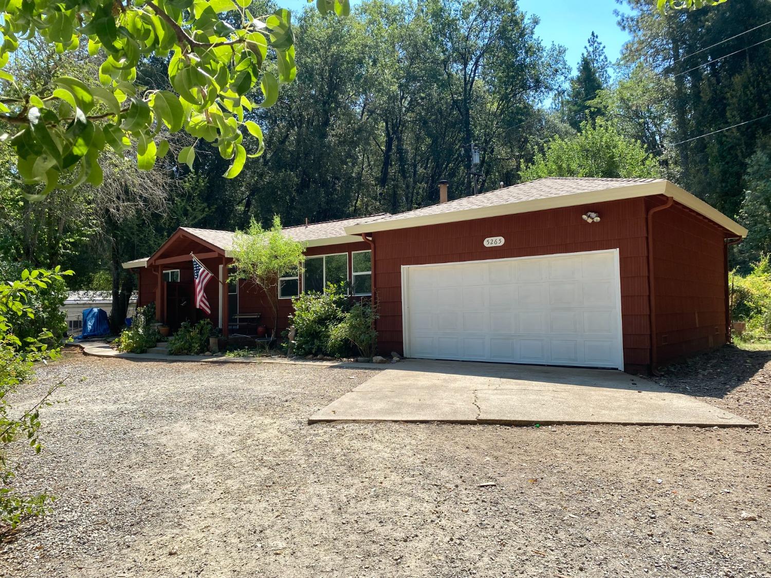 Detail Gallery Image 2 of 30 For 5265 Westley Rd, Placerville,  CA 95667 - 2 Beds | 1 Baths