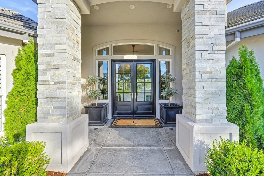 Detail Gallery Image 9 of 49 For 4205 Greenview Dr, El Dorado Hills,  CA 95762 - 4 Beds | 4/1 Baths