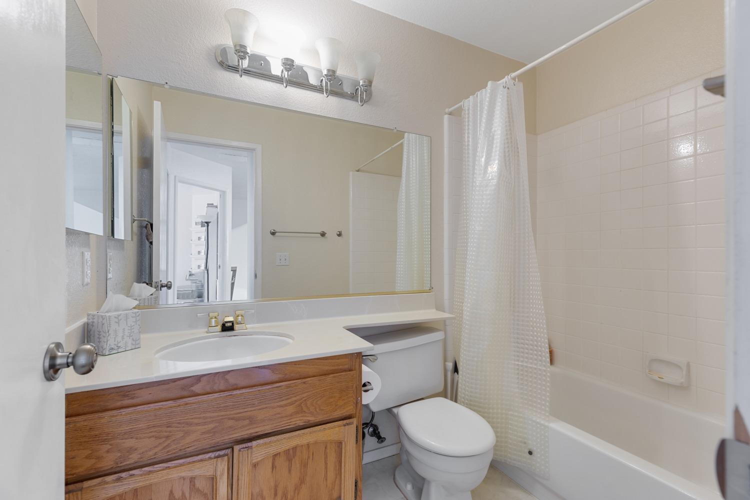 Detail Gallery Image 24 of 40 For 4717 Careyback Ave, Elk Grove,  CA 95758 - 4 Beds | 2/1 Baths