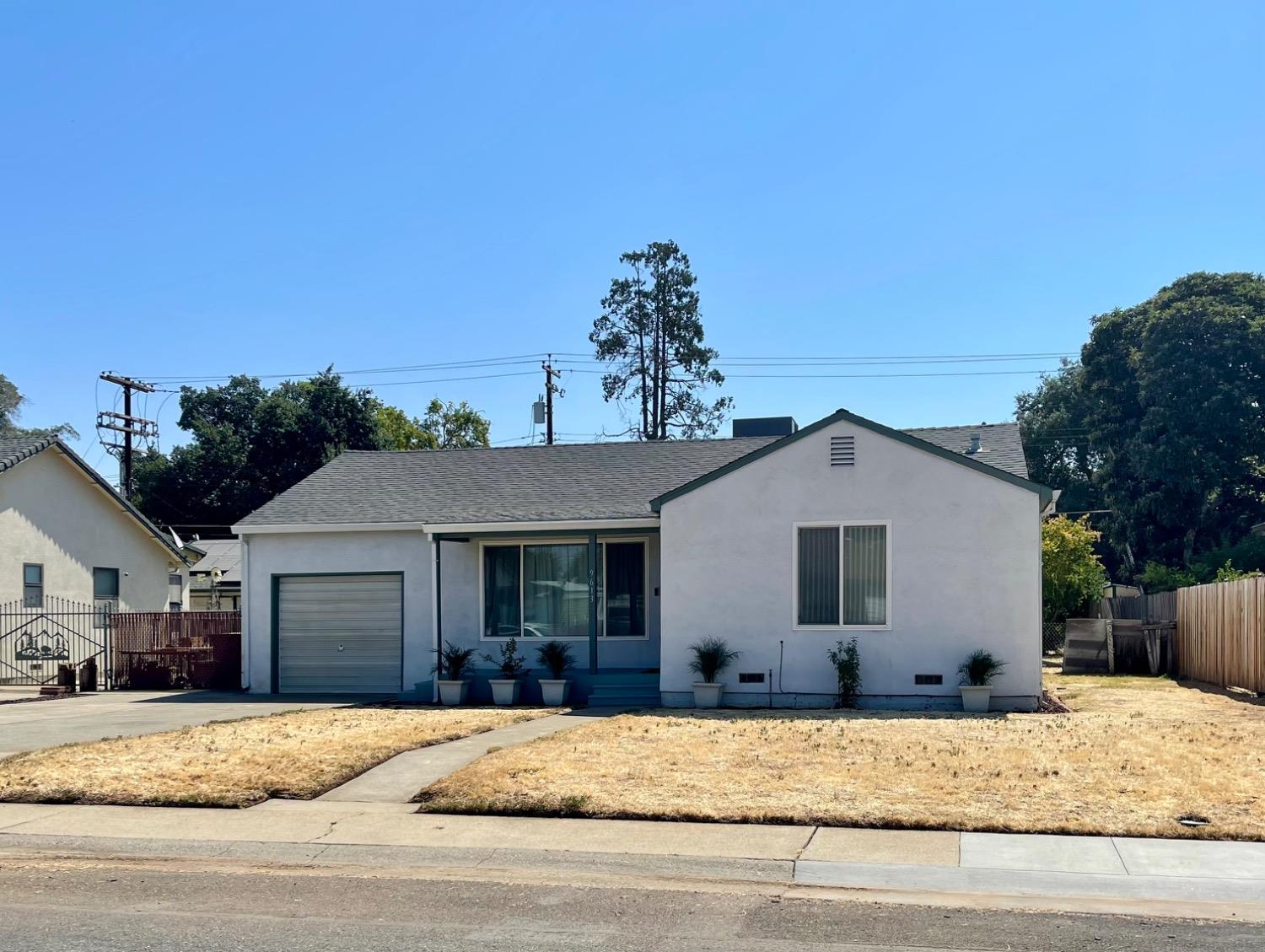 Detail Gallery Image 2 of 39 For 9613 Melrose Ave, Elk Grove,  CA 95624 - 2 Beds | 1 Baths