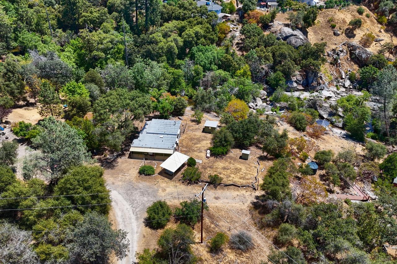 Lilac Lane, Oakhurst, California image 39