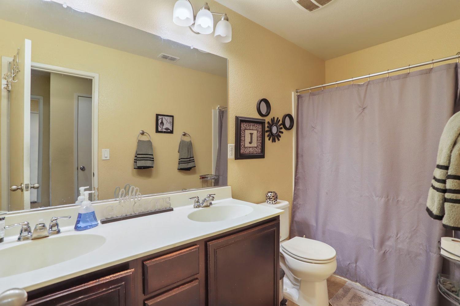 Detail Gallery Image 20 of 34 For 4518 Graham Creek, Stockton,  CA 95212 - 3 Beds | 2 Baths