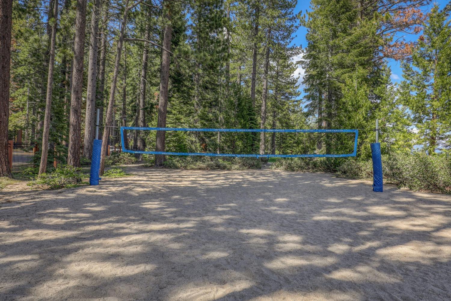 Detail Gallery Image 39 of 43 For 1700 Willow Ave, Tahoe City,  CA 96145 - 2 Beds | 2 Baths