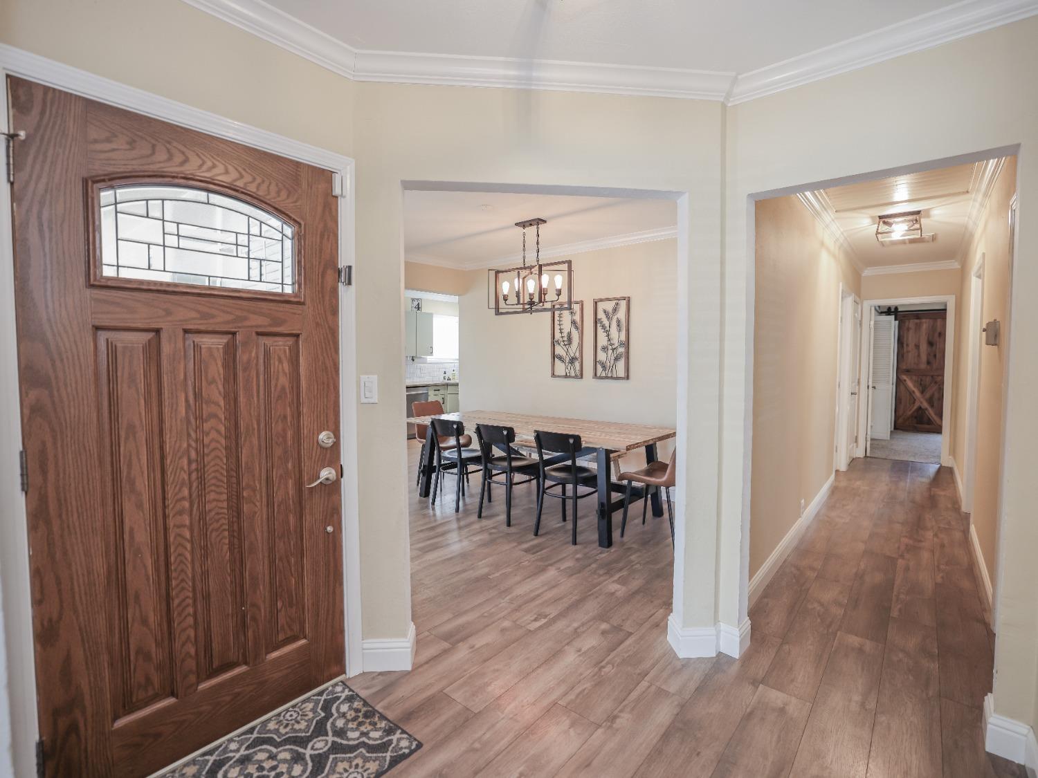 Detail Gallery Image 14 of 52 For 2105 Stacia Way, Sacramento,  CA 95822 - 3 Beds | 2 Baths