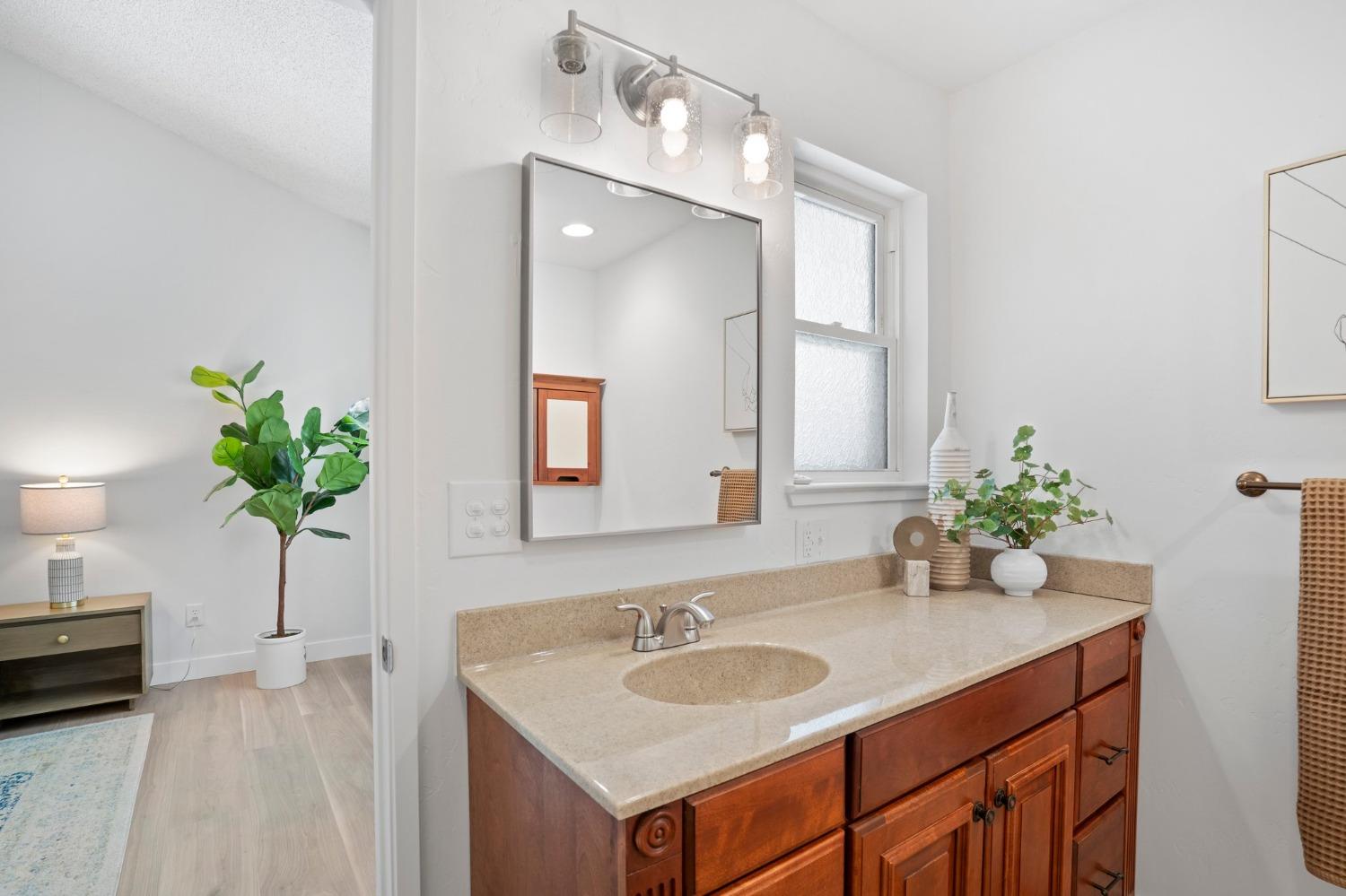 Detail Gallery Image 17 of 44 For 338 Irene Ave, Roseville,  CA 95678 - 3 Beds | 2 Baths