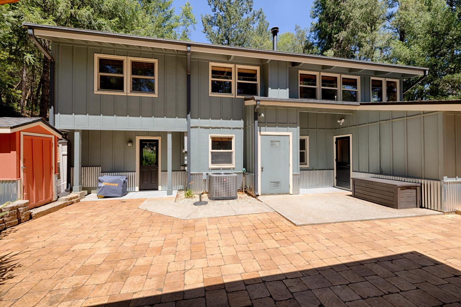 Rodriguez Court, Grass Valley, California image 5