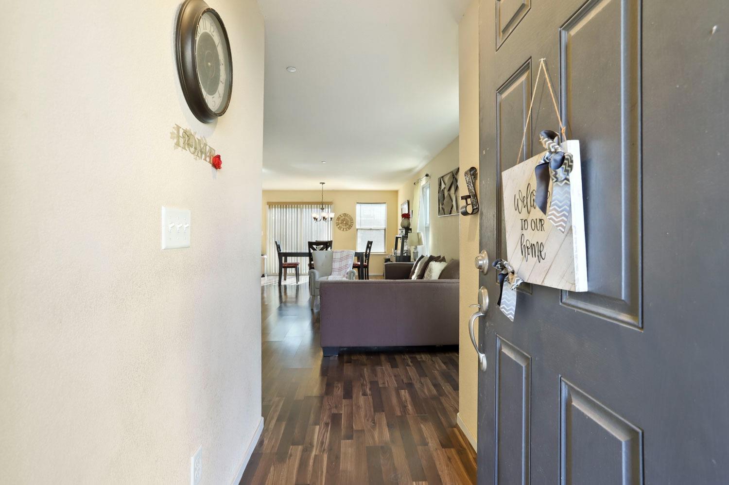 Detail Gallery Image 5 of 34 For 4518 Graham Creek, Stockton,  CA 95212 - 3 Beds | 2 Baths