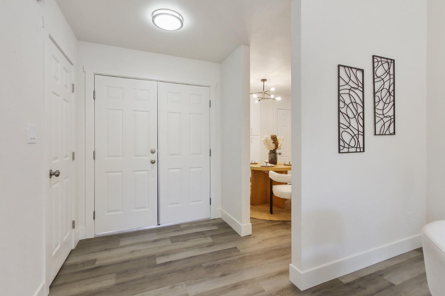 Detail Gallery Image 4 of 37 For 1204 Glenbrook, Roseville,  CA 95678 - 3 Beds | 2 Baths