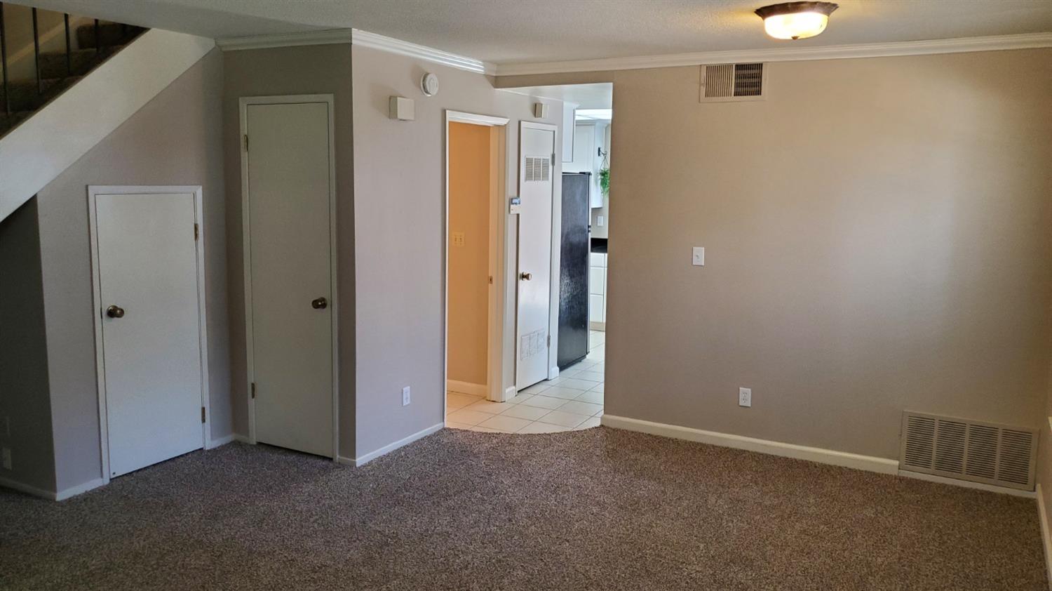 Photo #6: 224080823 Listing 